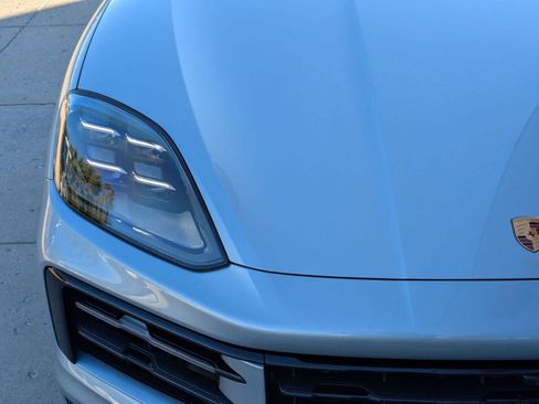 New 2026 Porsche Cayenne image 12