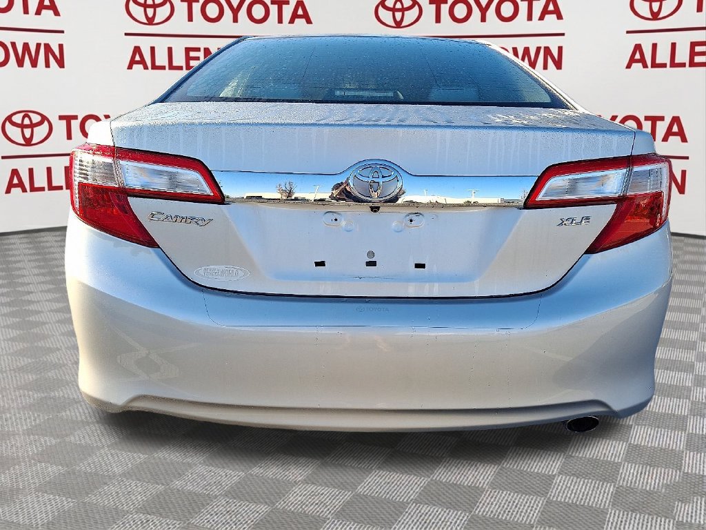 Used 2013 Toyota Camry XLE FWD image 6