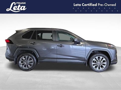 Used 2022 Toyota RAV4 XLE Premium AWD/4WD image 7