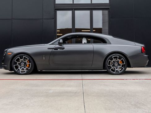 Used 2018 Rolls-Royce Wraith RWD image 3