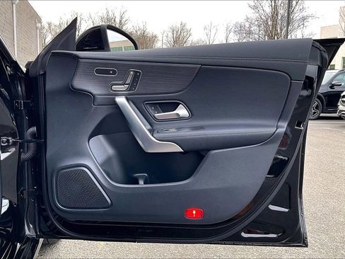 Certified 2023 Mercedes-Benz CLA 250 4MATIC image 19