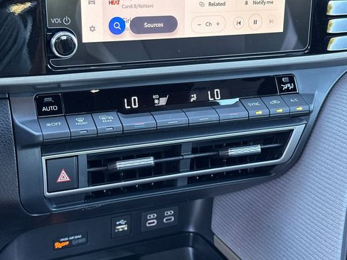 Certified 2026 Toyota Camry SE w/ Convenience Package FWD image 19