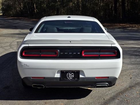 Used 2022 Dodge Challenger GT image 3