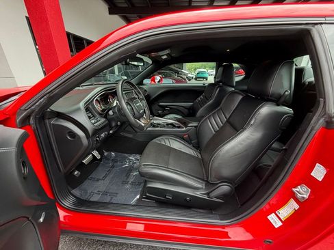 Used 2020 Dodge Challenger SRT Hellcat RWD image 28