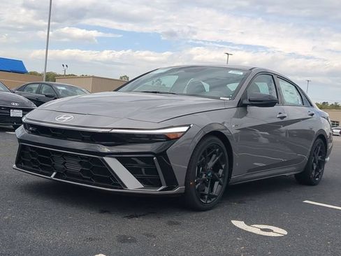 Used 2025 Hyundai Elantra N Line FWD image 7