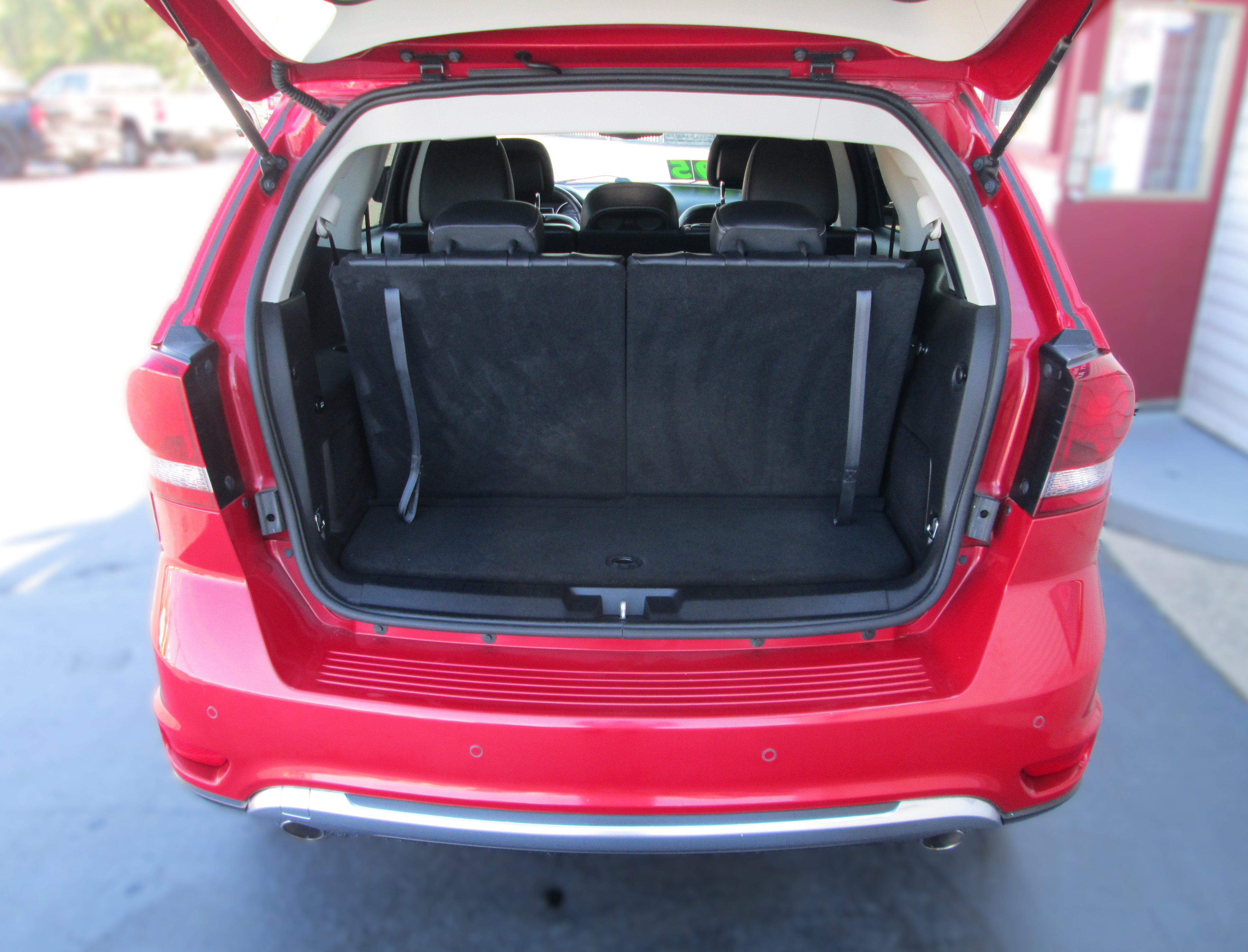 Used 2016 Dodge Journey Crossroad w/ Popular Equipment Group FWD image 9