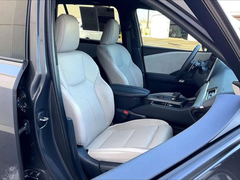 Used 2025 Lexus TX 350 Luxury w/ Technology Package image 8