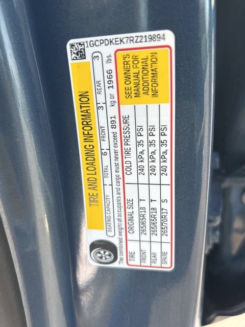 Certified 2024 Chevrolet Silverado 1500 LT AWD/4WD image 46
