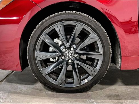 Used 2025 Toyota Corolla SE image 11