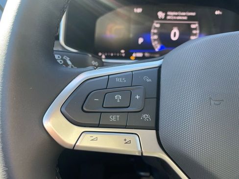 New 2026 Volkswagen Taos SE FWD image 25