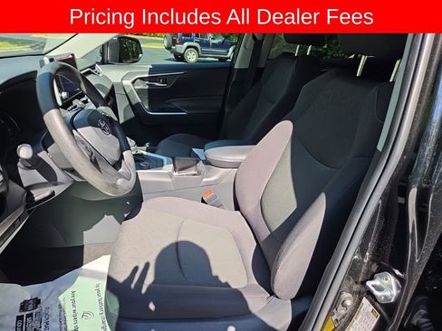 Used 2024 Toyota RAV4 XLE w/ Convenience Package AWD/4WD image 2