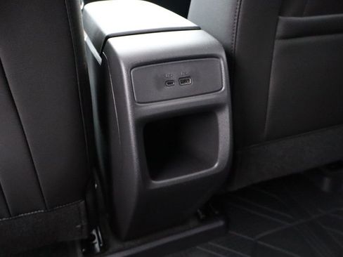 New 2026 Chevrolet Trax RS w/ Sunroof Package image 35