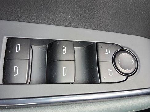 Certified 2025 GMC Acadia AT4 w/ Super Cruise Package image 24