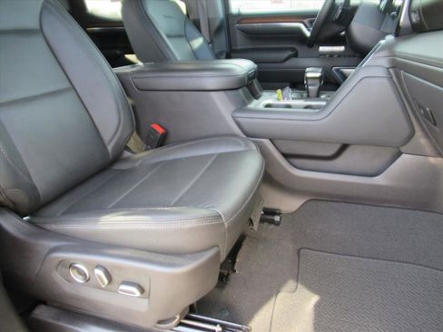 Used 2024 GMC Sierra 1500 Denali w/ Denali Reserve Package image 10