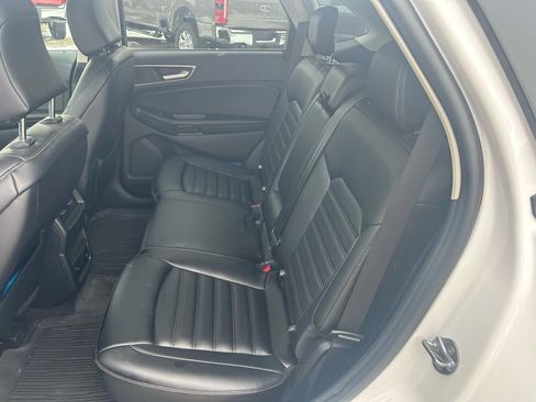 Used 2023 Ford Edge SEL w/ Convenience Package image 11