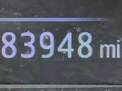 Used 2017 Toyota Tacoma SR5 image 11