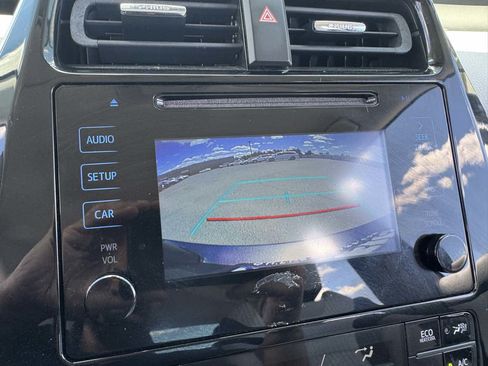 Used 2017 Toyota Prius Two FWD image 26