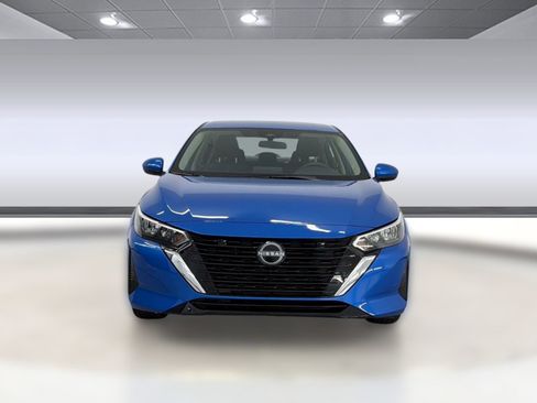 Used 2025 Nissan Sentra SV w/ All-Weather Package FWD image 6