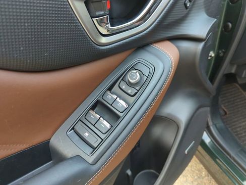 Used 2023 Subaru Forester Touring image 15