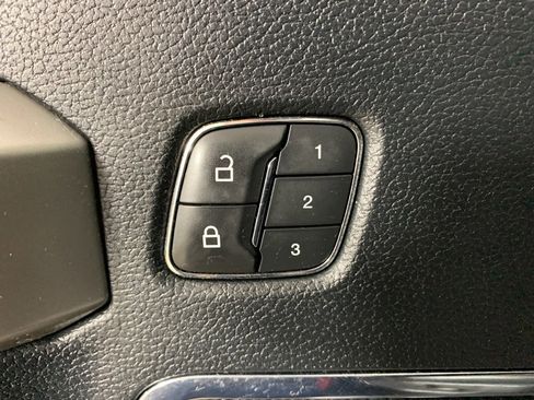 Used 2020 Ford F150 Lariat w/ Equipment Group 502A Luxury image 17