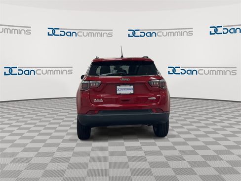 Used 2020 Jeep Compass Latitude image 7