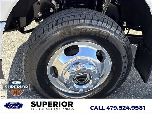 Used 2024 Ford F350 Limited image 13