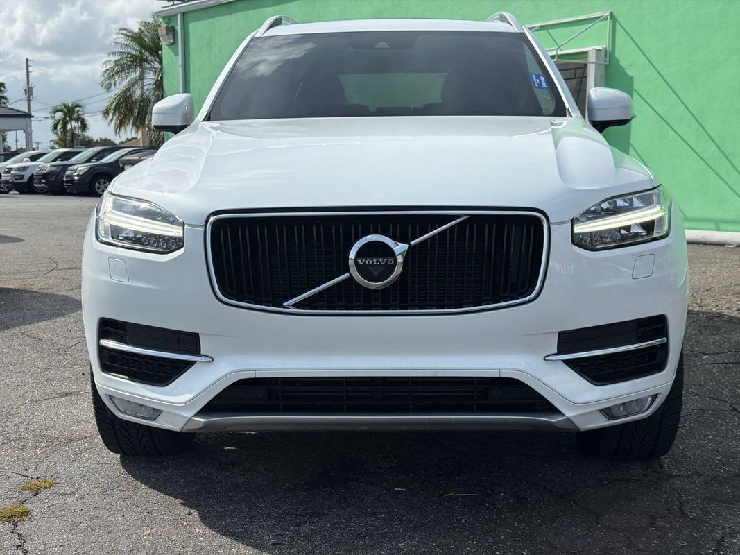 Used 2018 Volvo XC90 T6 Momentum w/ Convenience Package AWD/4WD image 8
