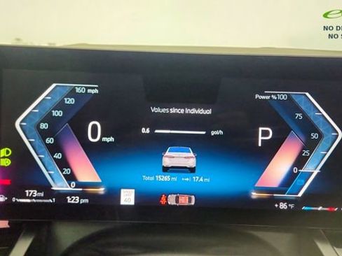 Used 2026 BMW 540i xDrive AWD/4WD image 40