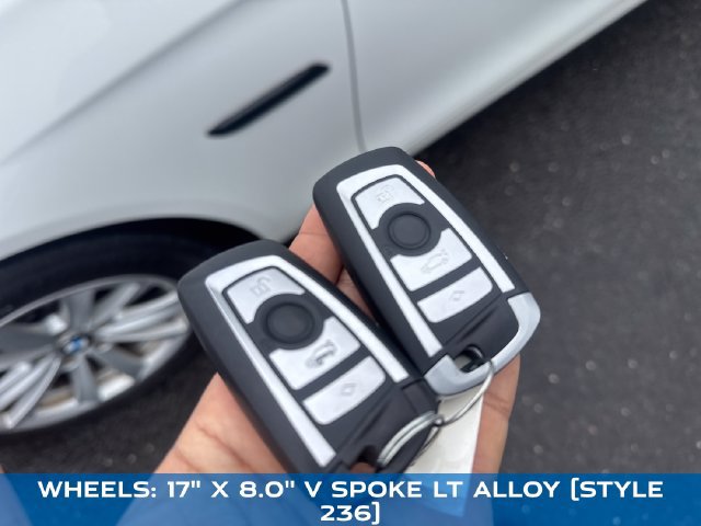 Used 2014 BMW 528i xDrive Sedan AWD/4WD image 30