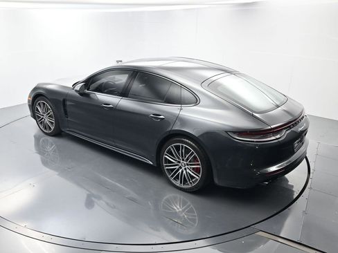 Used 2022 Porsche Panamera 4S image 39