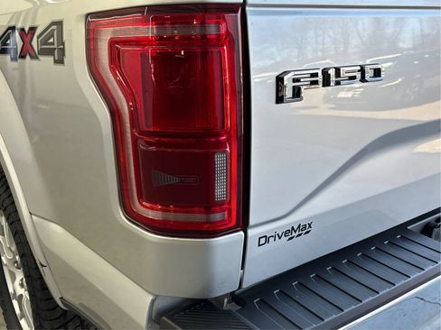 Used 2015 Ford F150 Lariat w/ Equipment Group 501A Mid AWD/4WD image 32