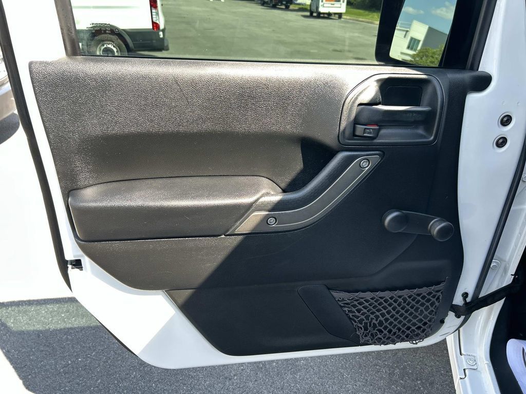 Used 2016 Jeep Wrangler Sport AWD/4WD image 26