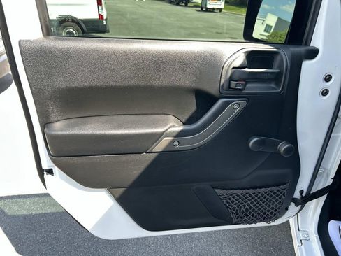 Used 2016 Jeep Wrangler Sport AWD/4WD image 26