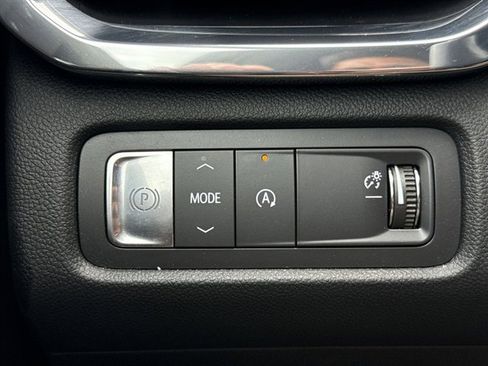 Certified 2025 GMC Acadia Elevation w/ LPO, Floor Liner Package FWD image 22