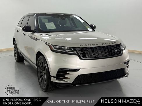 Used 2018 Land Rover Range Rover Velar R-Dynamic SE AWD/4WD image 4
