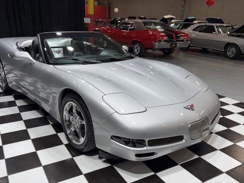 Used 2002 Chevrolet Corvette Convertible w/ Preferred Equipment Group2 image 5