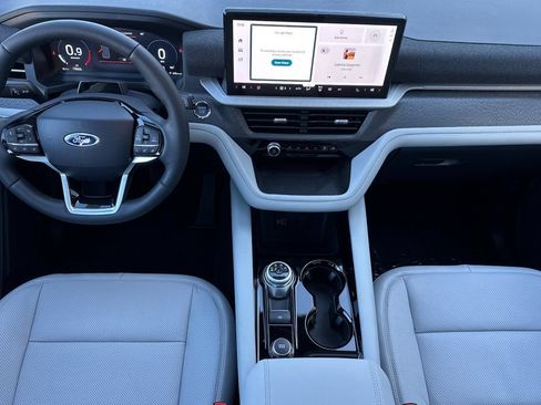 New 2026 Ford Explorer Platinum w/ LUX Leather Package AWD/4WD image 14