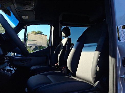 New 2025 Mercedes-Benz Sprinter 2500 image 10