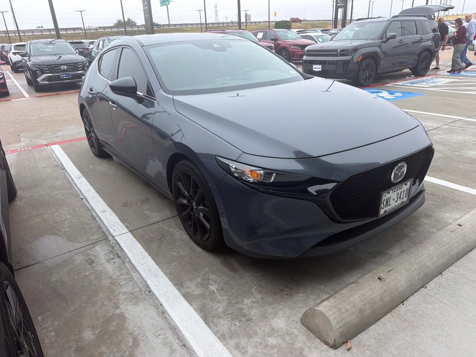 Used 2022 MAZDA MAZDA3 s FWD image 4