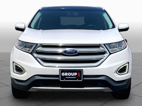 Used 2016 Ford Edge Titanium w/ Equipment Group 301A FWD image 4