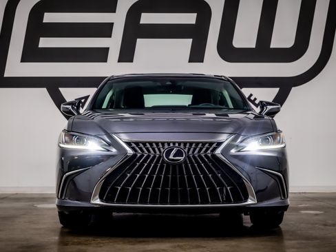 Used 2022 Lexus ES 350 w/ Premium Package FWD image 4