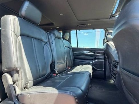 Used 2022 Jeep Wagoneer Series I w/ Convenience Group I AWD/4WD image 15