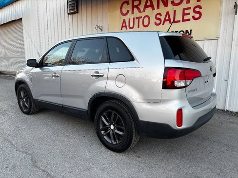 Used 2015 Kia Sorento LX FWD image 8