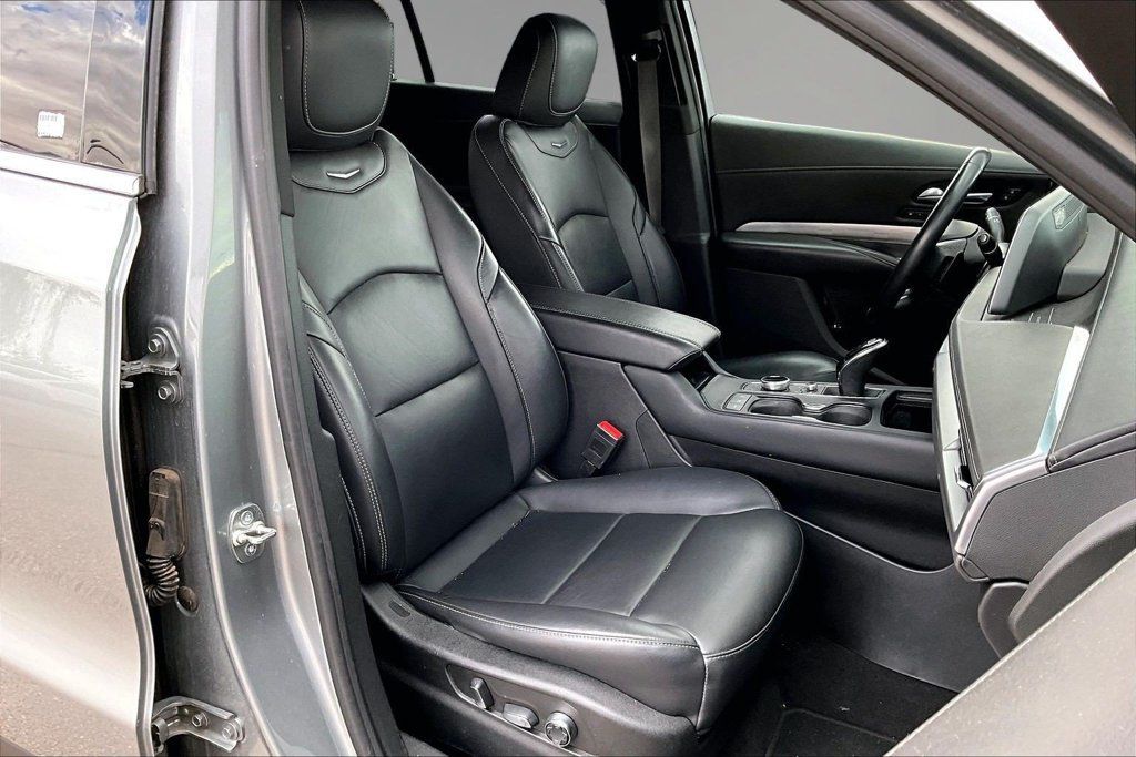 Used 2024 Cadillac XT4 Premium Luxury AWD/4WD image 27