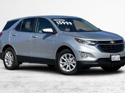 Used 2021 Chevrolet Equinox LT w/ LPO, Cargo Package AWD/4WD image 2