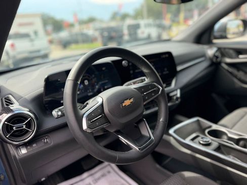 Used 2026 Chevrolet Equinox LT FWD image 12