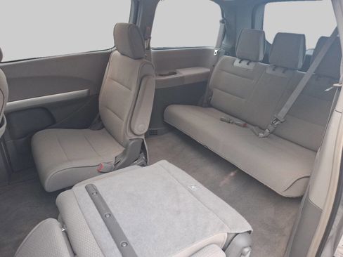 Used 2009 Nissan Quest S w/ Drivers Pkg image 4