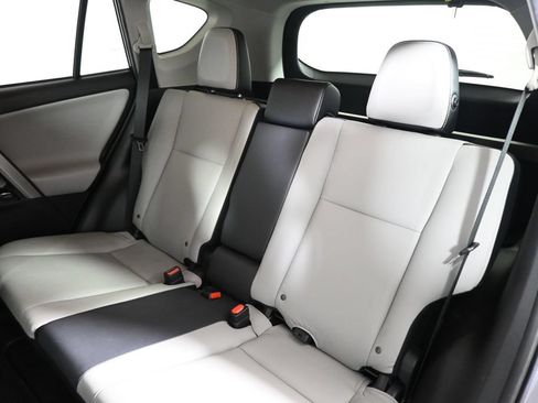 Used 2018 Toyota RAV4 Limited AWD/4WD image 4