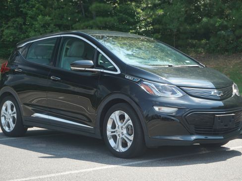 Used 2020 Chevrolet Bolt LT image 11