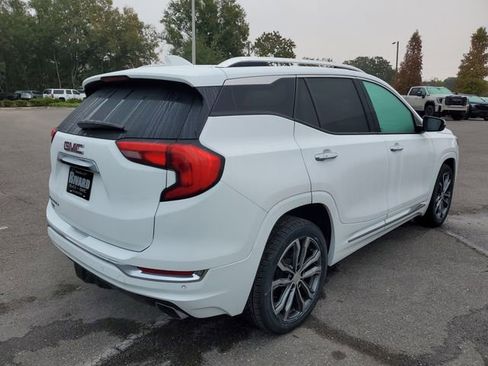Used 2019 GMC Terrain Denali w/ Advanced Safety Package image 4